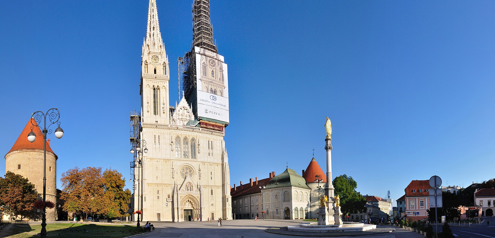 Zagreb cathedral and Dolac market